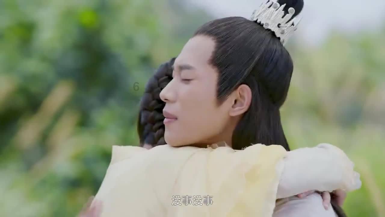 惊险！2岁男孩被反锁车内昏睡，机智的医生一招解救